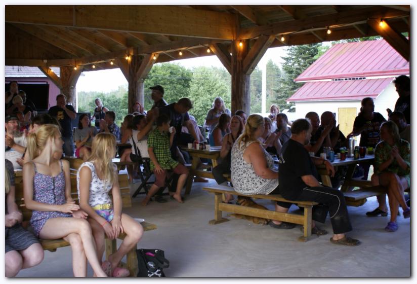 802x537 pixels (73K)